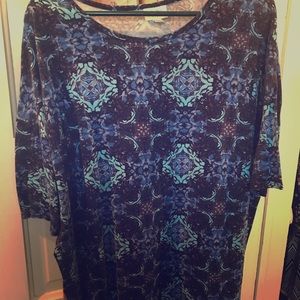 Medium LuLaRoe Irma